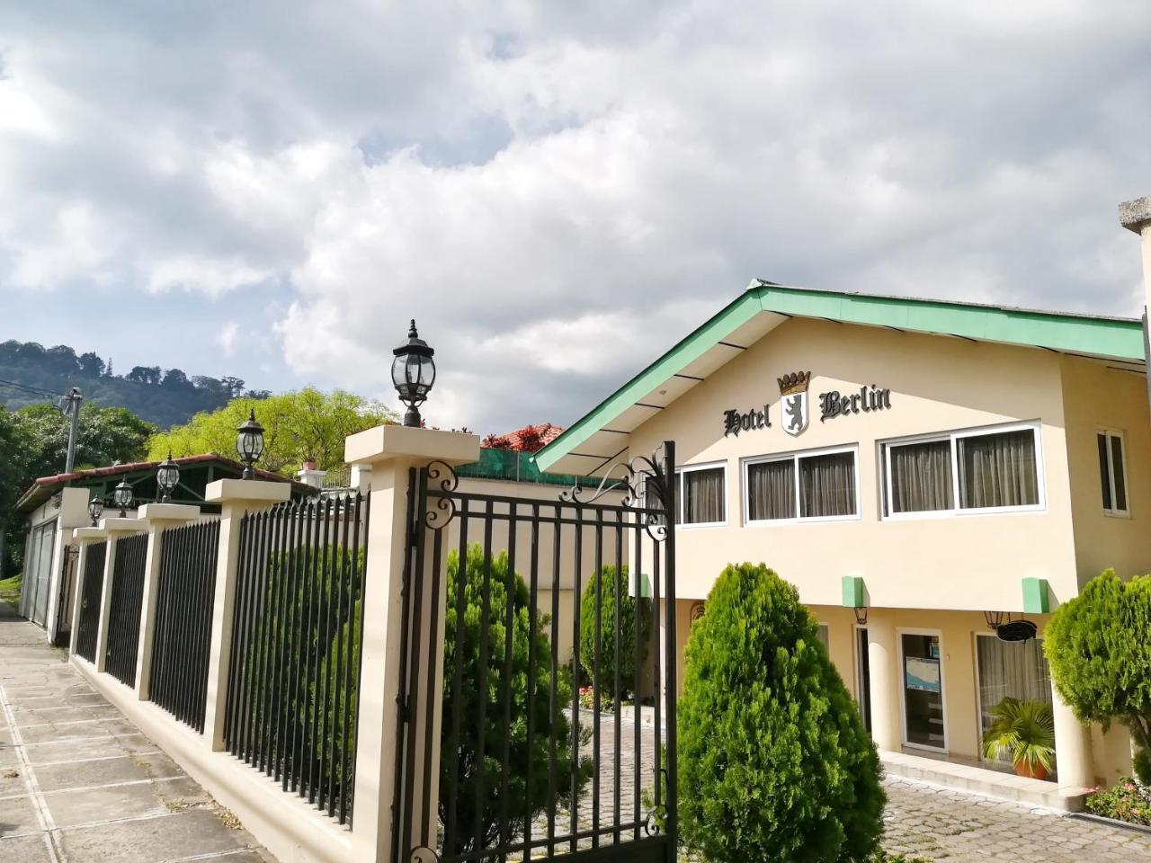 Hotel Berlin San Salvador Bagian luar foto