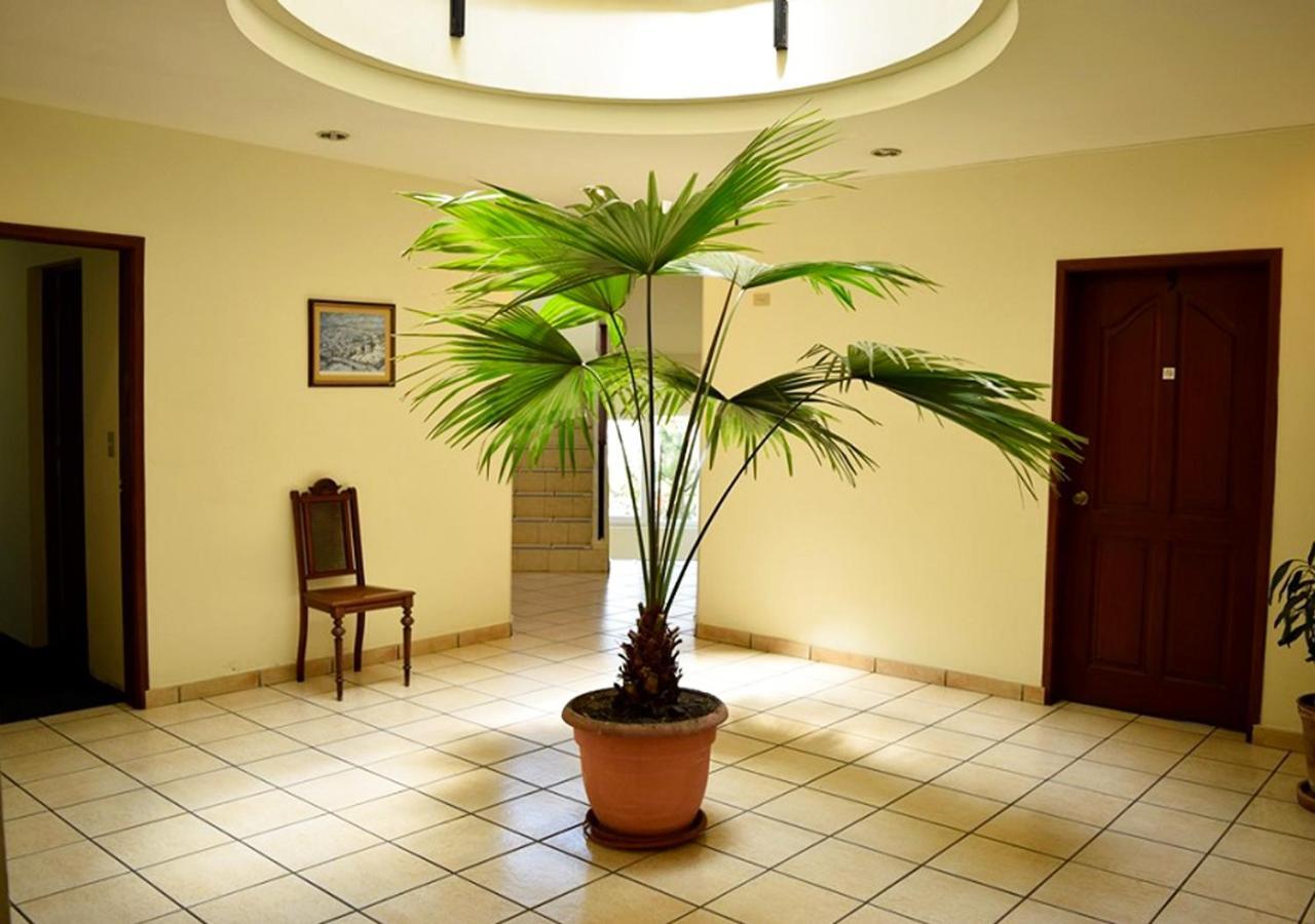Hotel Berlin San Salvador Bagian luar foto