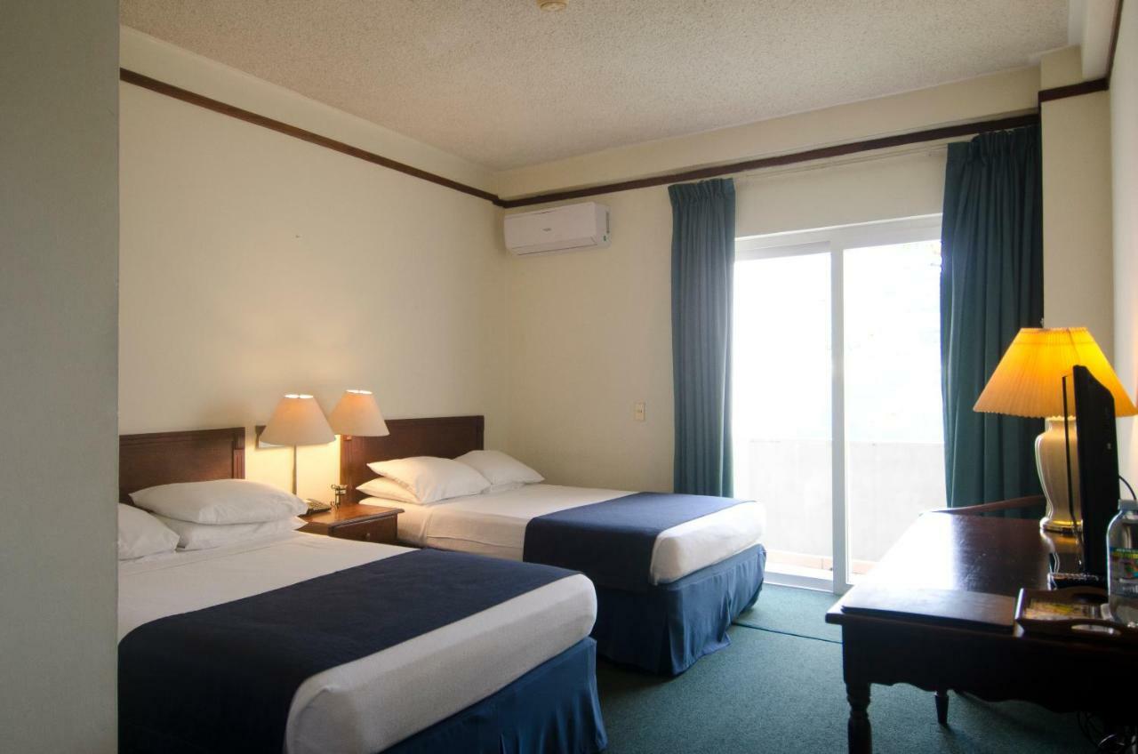 Hotel Berlin San Salvador Bagian luar foto